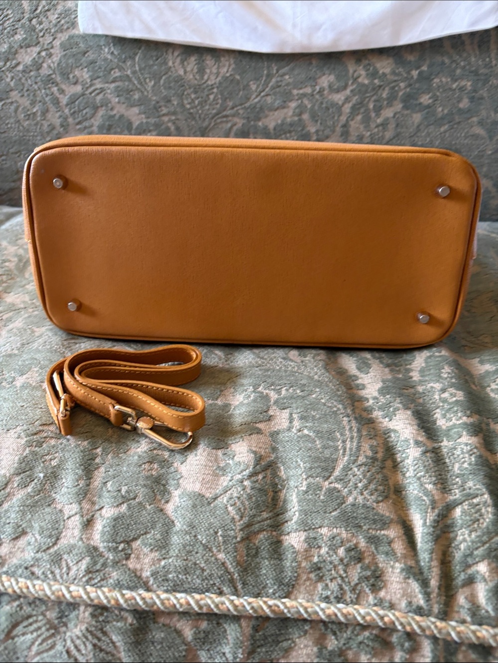 Furla Tan Leather Tote Bag - Classic Everyday Carry - Picture 3 of 6